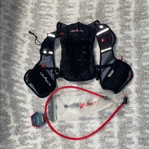Aspire Black Hydration Vest with Red Detail